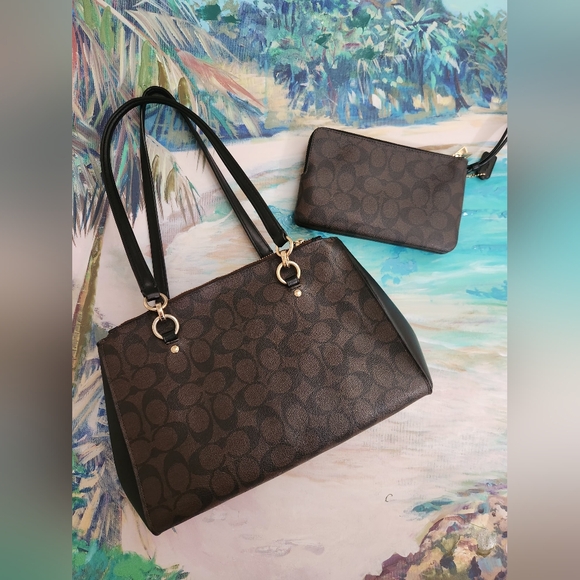 Coach SET! Convertible CROSSBODY Plus Matching Wallet wristlet! - Picture 10 of 16